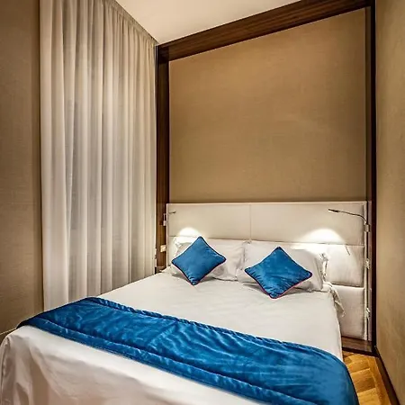 Yid Santa Maria Novella Suites Apt With Balcony Florence Buitenkant foto