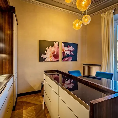 Yid Santa Maria Novella Suites Apt With Balcony Florence Buitenkant foto
